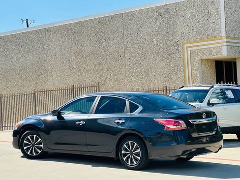 Used 2015 Nissan Altima 2.5 S FWD image 6