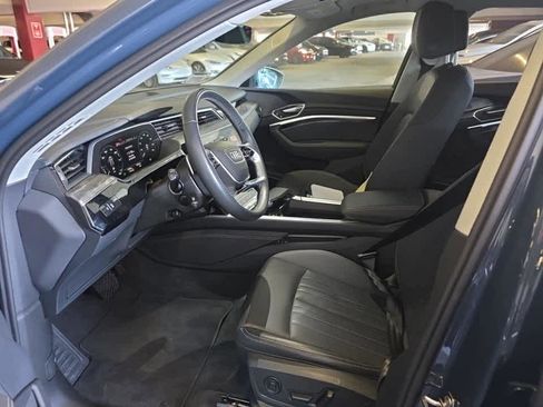 Used 2024 Audi Q8 e-tron Premium Plus w/ Premium Plus Package AWD/4WD image 10