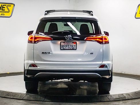 Used 2018 Toyota RAV4 SE w/ Power Extra Value Package image 3