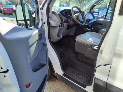 Used 2019 Ford Transit 350 XL RWD image 13