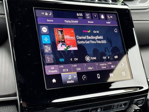 New 2025 Jeep Grand Cherokee Altitude image 17