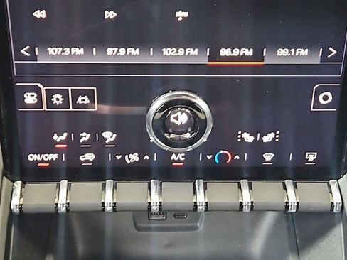 Used 2025 GMC Terrain Elevation AWD/4WD image 16