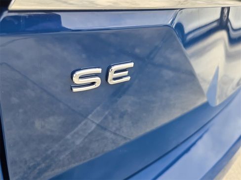 Certified 2025 Volkswagen Atlas SE image 15