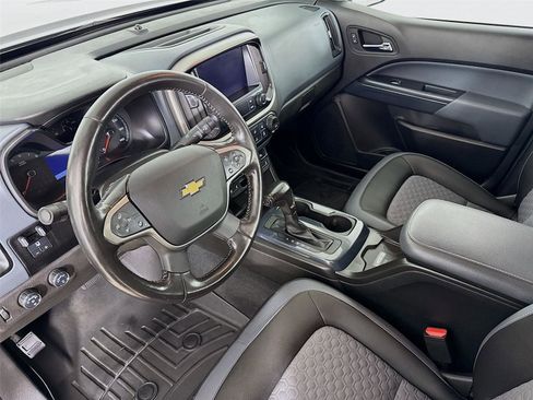 Used 2021 Chevrolet Colorado Z71 AWD/4WD image 11