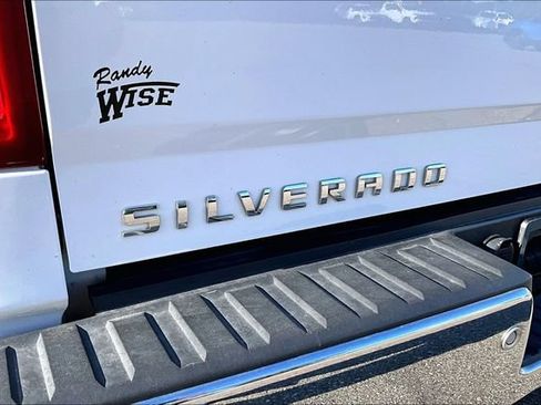 Used 2017 Chevrolet Silverado 1500 LTZ w/ LTZ Plus Package AWD/4WD image 8