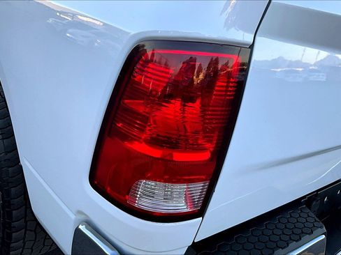 Used 2015 RAM 1500 Express image 28