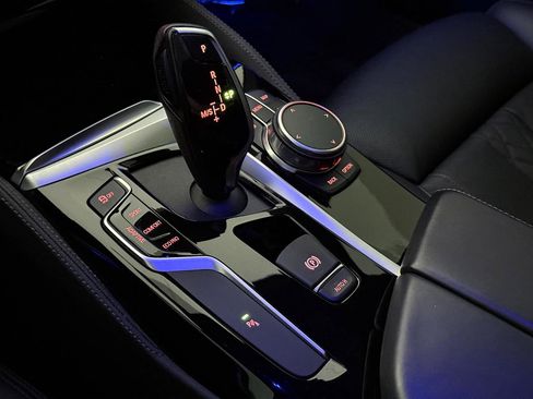Used 2019 BMW M550i xDrive w/ Dynamic Handling Package AWD/4WD image 39
