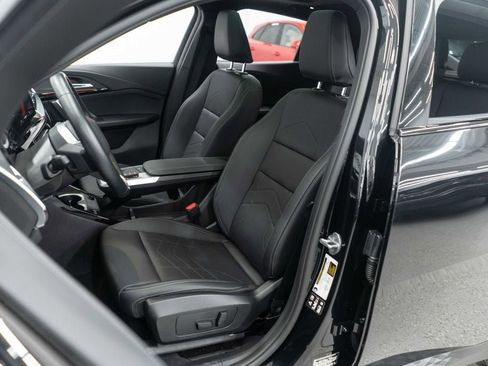 Used 2025 BMW X2 xDrive28i image 9