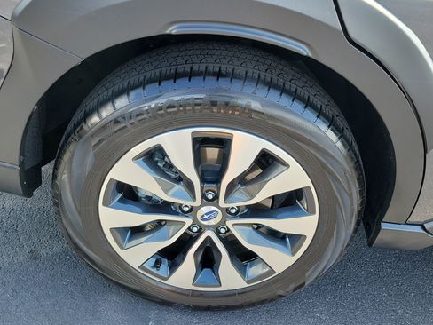 Certified 2024 Subaru Outback Limited AWD/4WD image 10