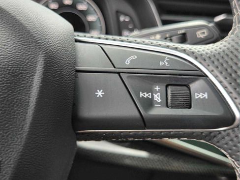 Used 2022 Audi SQ8 Prestige AWD/4WD image 31