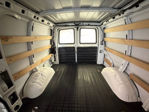 Used 2024 GMC Savana 2500 w/ Driver Convenience Package image 27