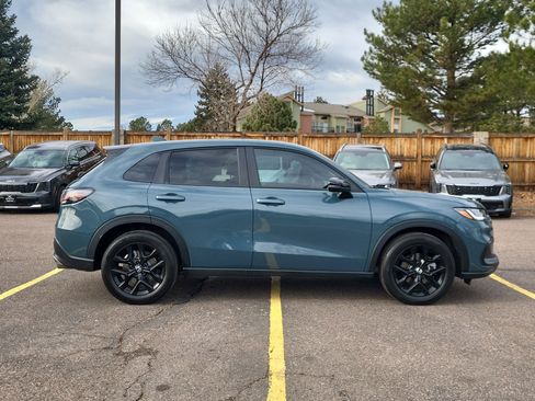 Used 2024 Honda HR-V Sport image 2