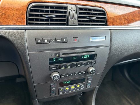 Used 2005 Buick LaCrosse CXL w/ Gold Convenience Package image 11