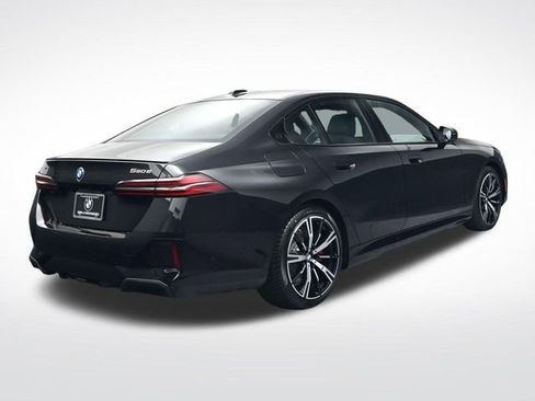 New 2026 BMW 550e xDrive w/ Executive Package AWD/4WD image 4