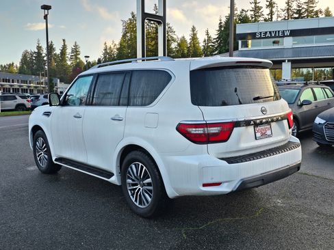 Used 2024 Nissan Armada SL image 5