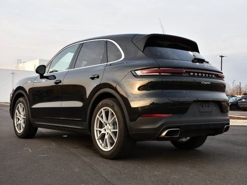 Used 2025 Porsche Cayenne image 5
