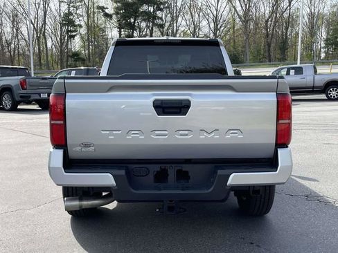 Used 2024 Toyota Tacoma SR5 image 4