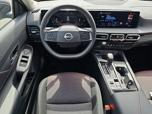 New 2026 Nissan Sentra SR w/ Floor Mat Package image 7