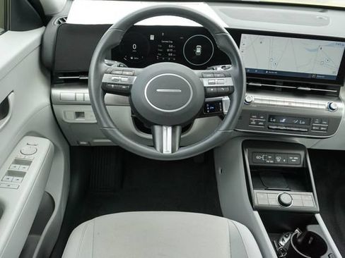 Used 2024 Hyundai Kona SEL w/ Convenience Package AWD/4WD image 16