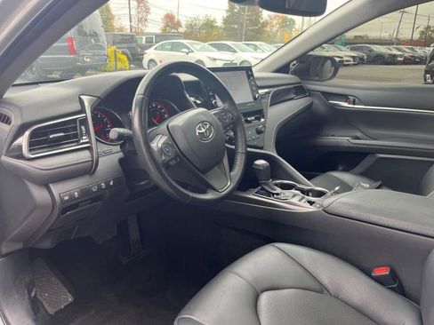 Used 2023 Toyota Camry XSE image 14