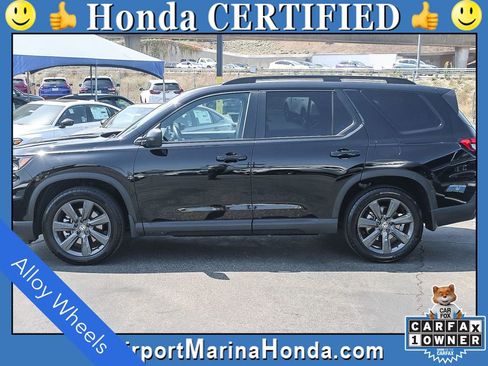 Certified 2025 Honda Pilot Sport image 3