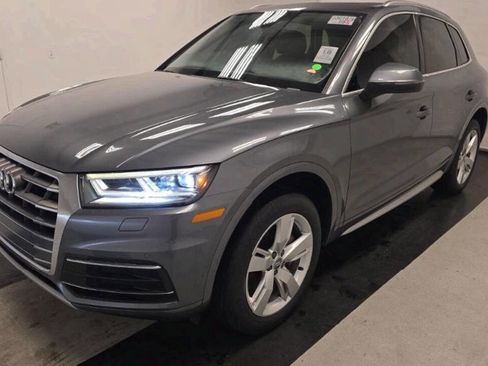 Used 2018 Audi Q5 2.0T Premium Plus w/ Premium Plus Package image 1