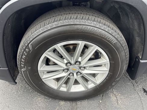 Certified 2023 Chevrolet Traverse LT FWD image 31