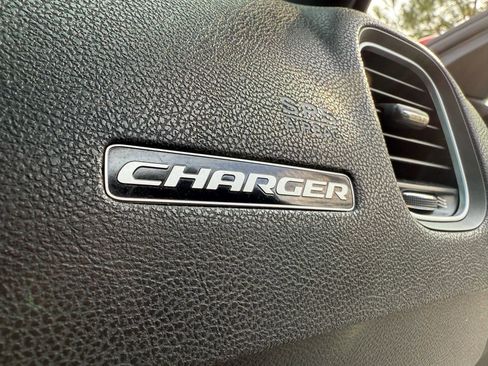 Used 2022 Dodge Charger SXT image 32