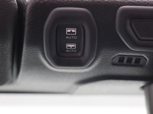 Used 2023 Jeep Wrangler Unlimited w/ Sun & Screen Package image 28