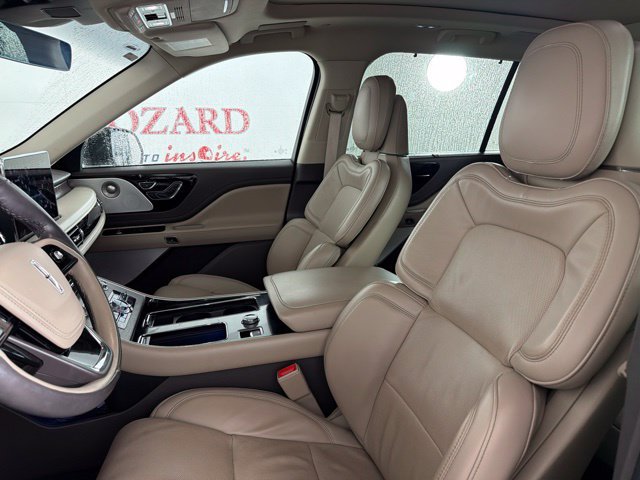 Certified 2023 Lincoln Aviator Reserve w/ Equipment Group 201A AWD/4WD image 18