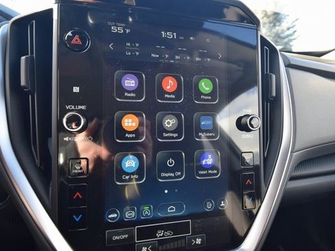 Used 2025 Subaru Crosstrek 2.0i Premium image 9