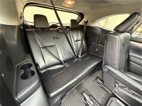 Used 2022 Toyota Highlander Platinum FWD image 29