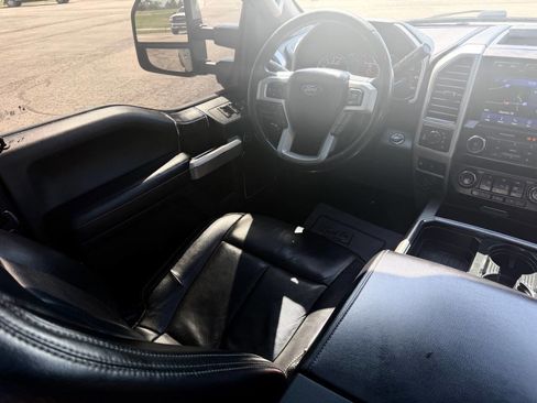 Used 2021 Ford F250 Lariat w/ Lariat Ultimate Package AWD/4WD image 35