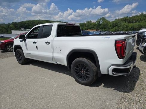 New 2025 GMC Sierra 1500 Pro w/ Graphite Edition image 3