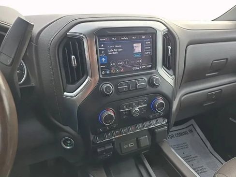 Used 2021 Chevrolet Silverado 2500 LTZ w/ LTZ Premium Package image 25