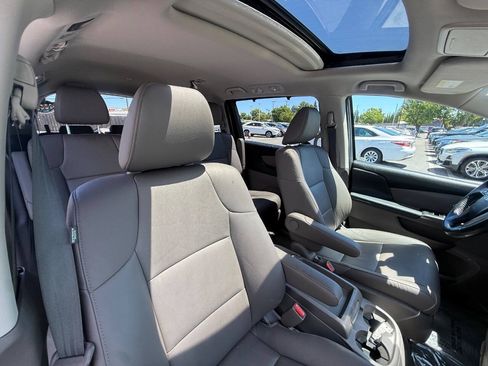 Used 2015 Honda Odyssey EX-L image 24