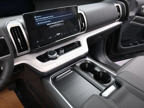 New 2026 Ford Expedition Active RWD image 27