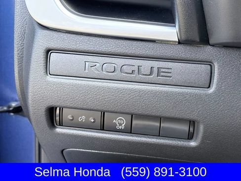 Used 2023 Nissan Rogue S FWD image 22