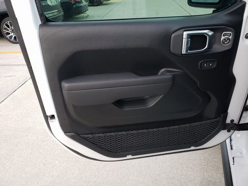 New 2026 Jeep Gladiator Willys image 15