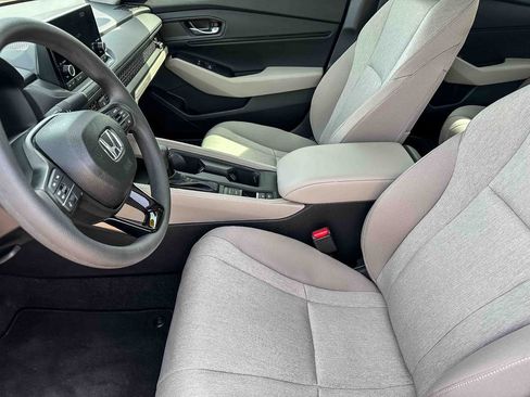 Used 2025 Honda Accord SE image 13