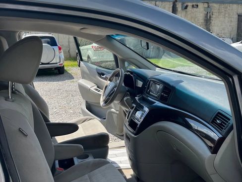 Used 2016 Nissan Quest SV image 11