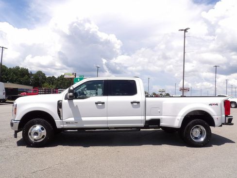 Used 2025 Ford F350 XLT AWD/4WD image 62