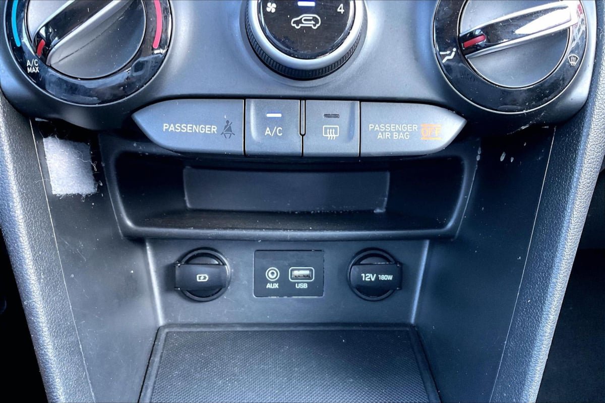 Used 2021 Hyundai Kona SE AWD/4WD image 31