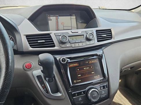 Used 2014 Honda Odyssey Touring image 13