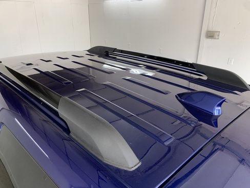 Used 2023 GMC Acadia SLE w/ Elevation Edition image 7