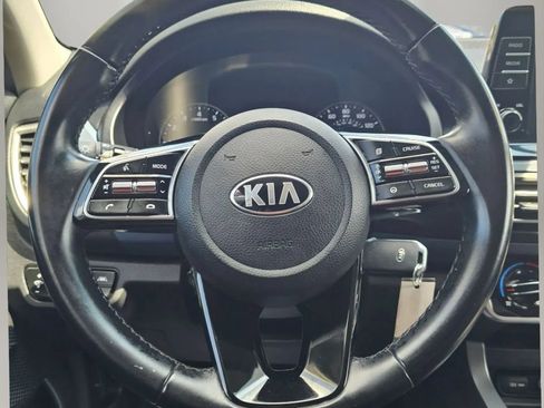 Used 2021 Kia Seltos S FWD image 13