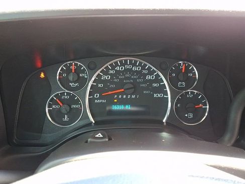 Certified 2024 Chevrolet Express 2500 w/ Driver Convenience Package RWD image 19
