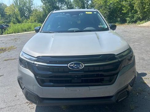 Used 2025 Subaru Forester Touring AWD/4WD image 11