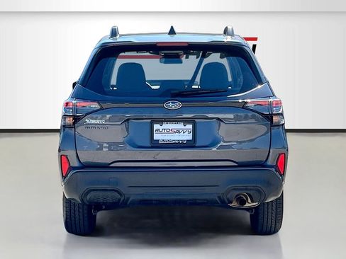 Used 2025 Subaru Forester AWD/4WD image 6