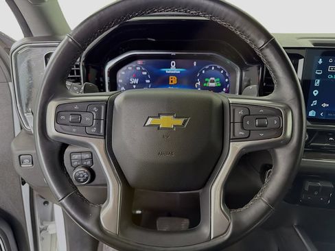 Used 2025 Chevrolet Silverado 1500 LTZ AWD/4WD image 15